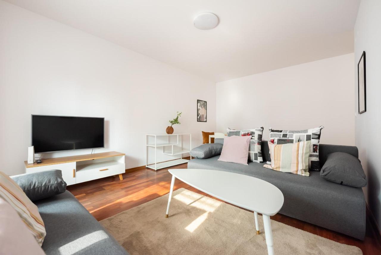 Wola Sunshine Apartment Free Parking ワルシャワ エクステリア 写真