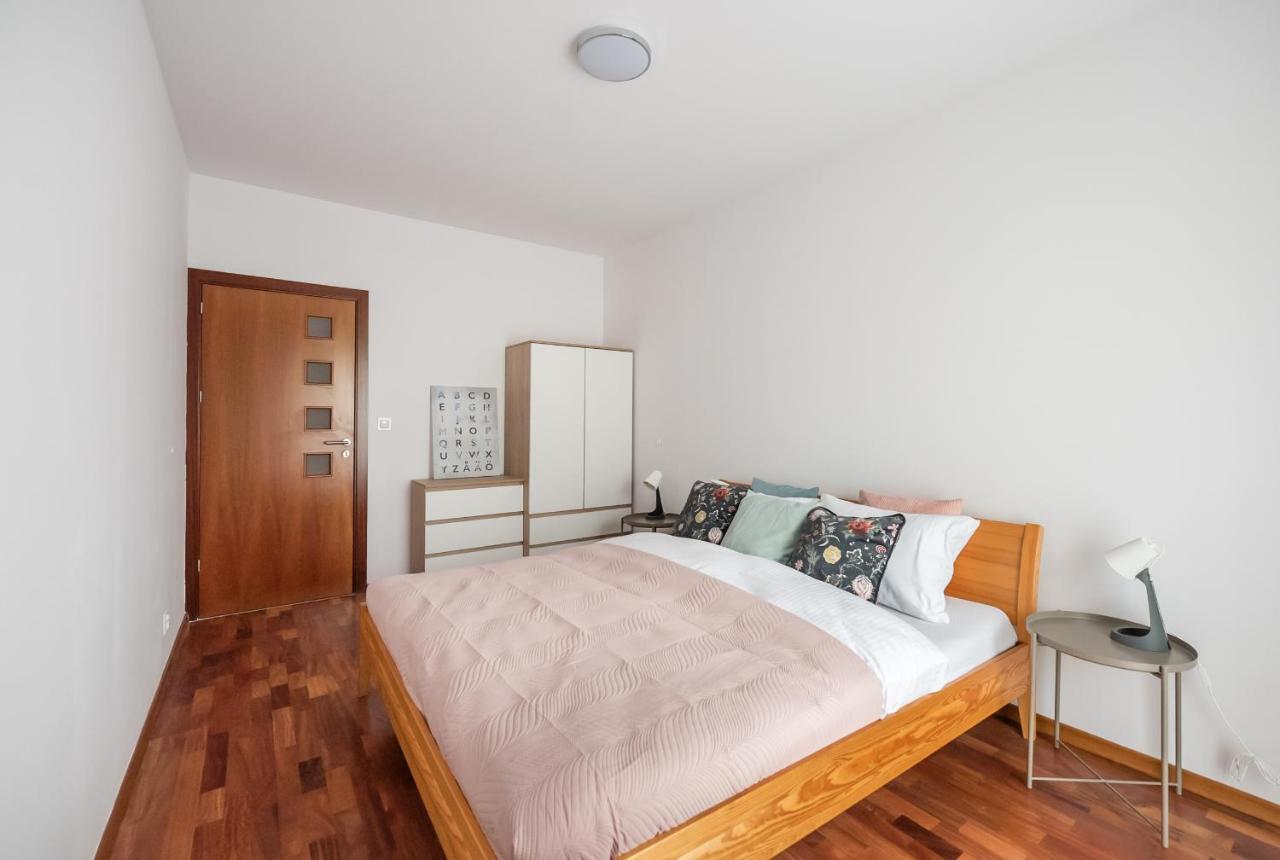 Wola Sunshine Apartment Free Parking ワルシャワ エクステリア 写真